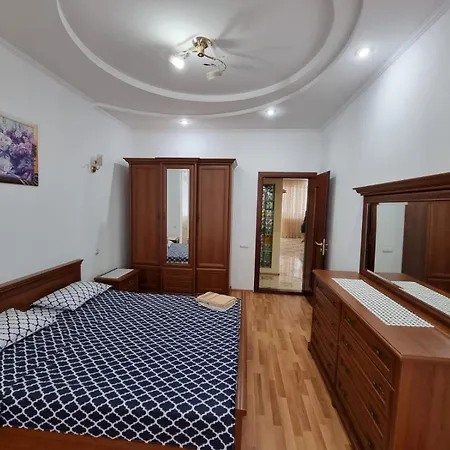 Apartment Tolstoi In Close To Stefan Cel Mare *